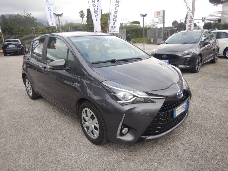 Toyota Yaris 1.5 Hybrid Business
