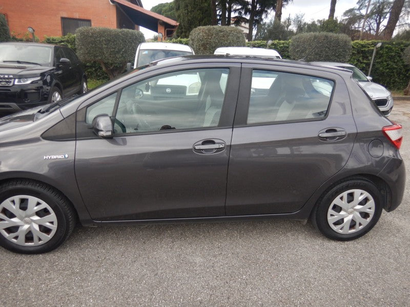 Toyota Yaris 1.5 Hybrid Business