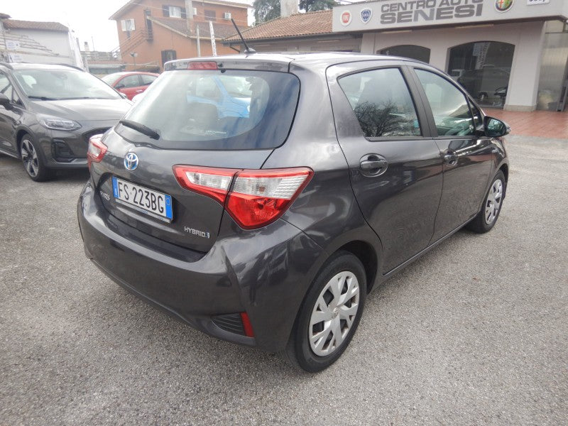 Toyota Yaris 1.5 Hybrid Business