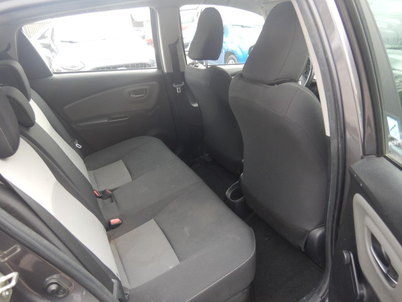 Toyota Yaris 1.5 Hybrid Business