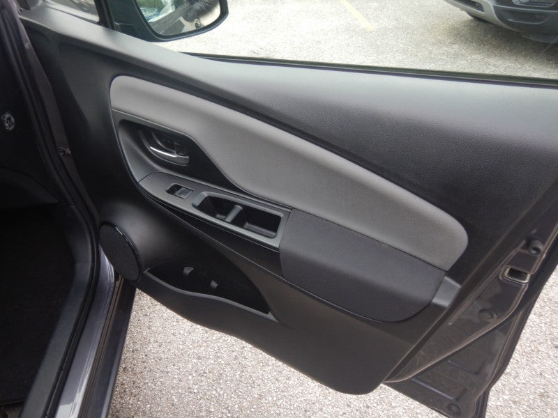 Toyota Yaris 1.5 Hybrid Business