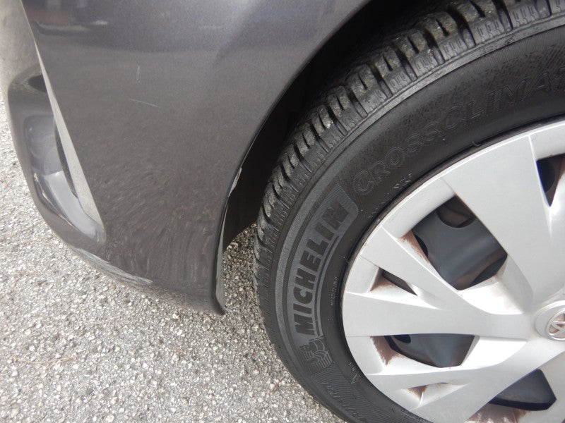 Toyota Yaris 1.5 Hybrid Business